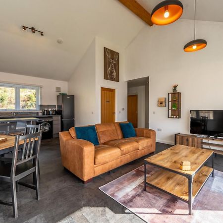 Shoreland Lodges - Holly Lodge Fort Augustus Exteriör bild