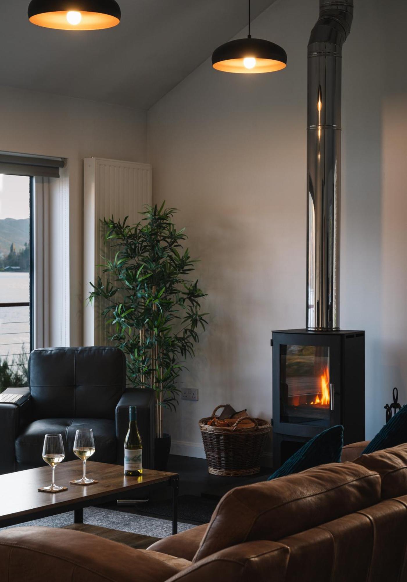 Shoreland Lodges - Holly Lodge Fort Augustus Exteriör bild