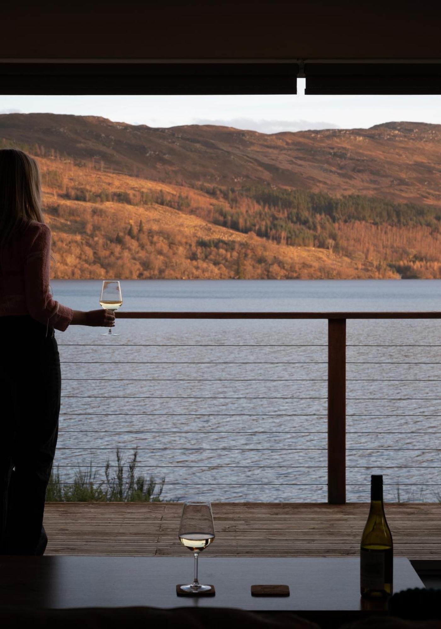 Shoreland Lodges - Holly Lodge Fort Augustus Exteriör bild