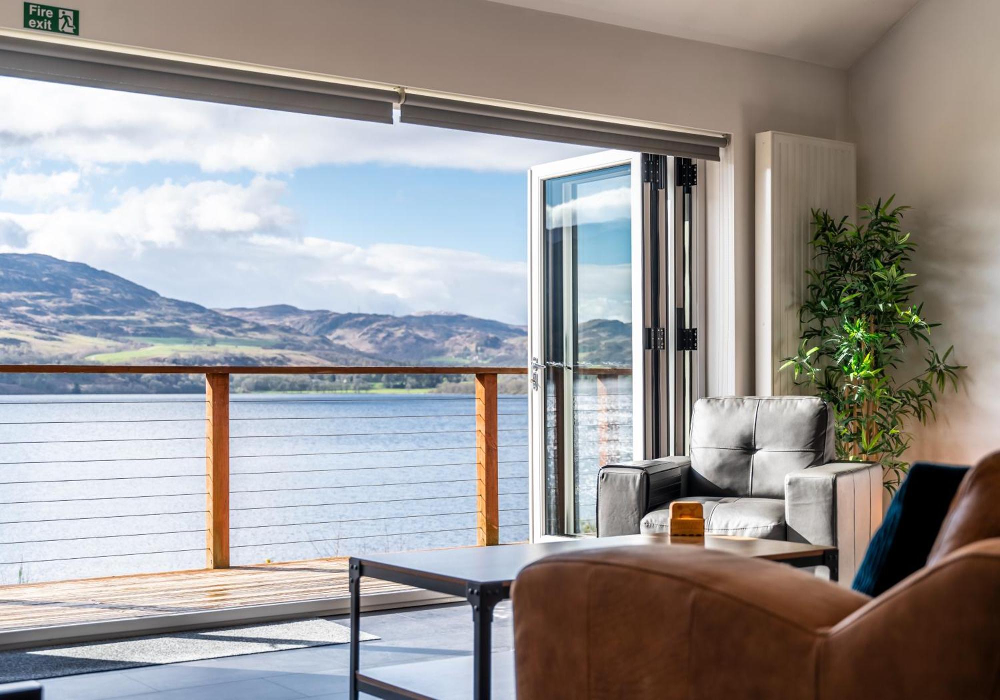 Shoreland Lodges - Holly Lodge Fort Augustus Exteriör bild