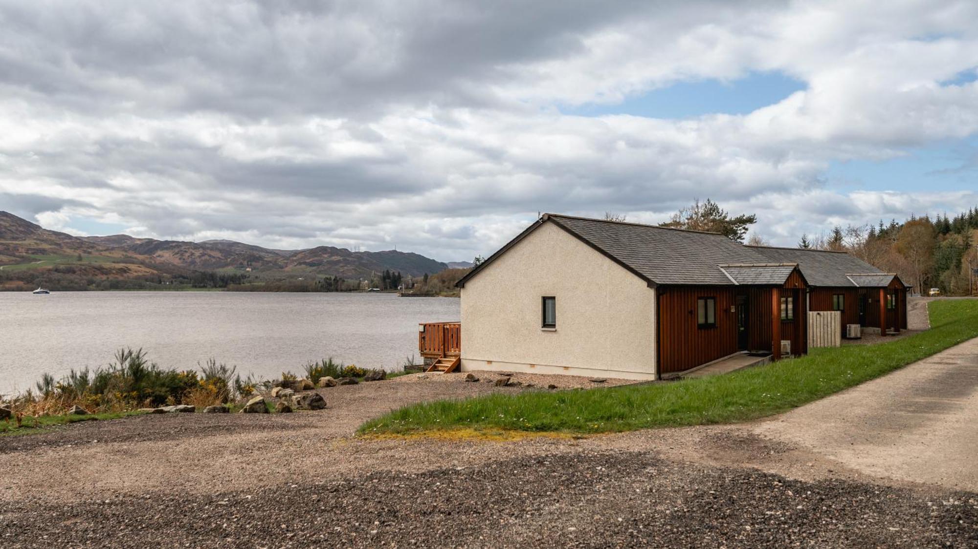 Shoreland Lodges - Holly Lodge Fort Augustus Exteriör bild