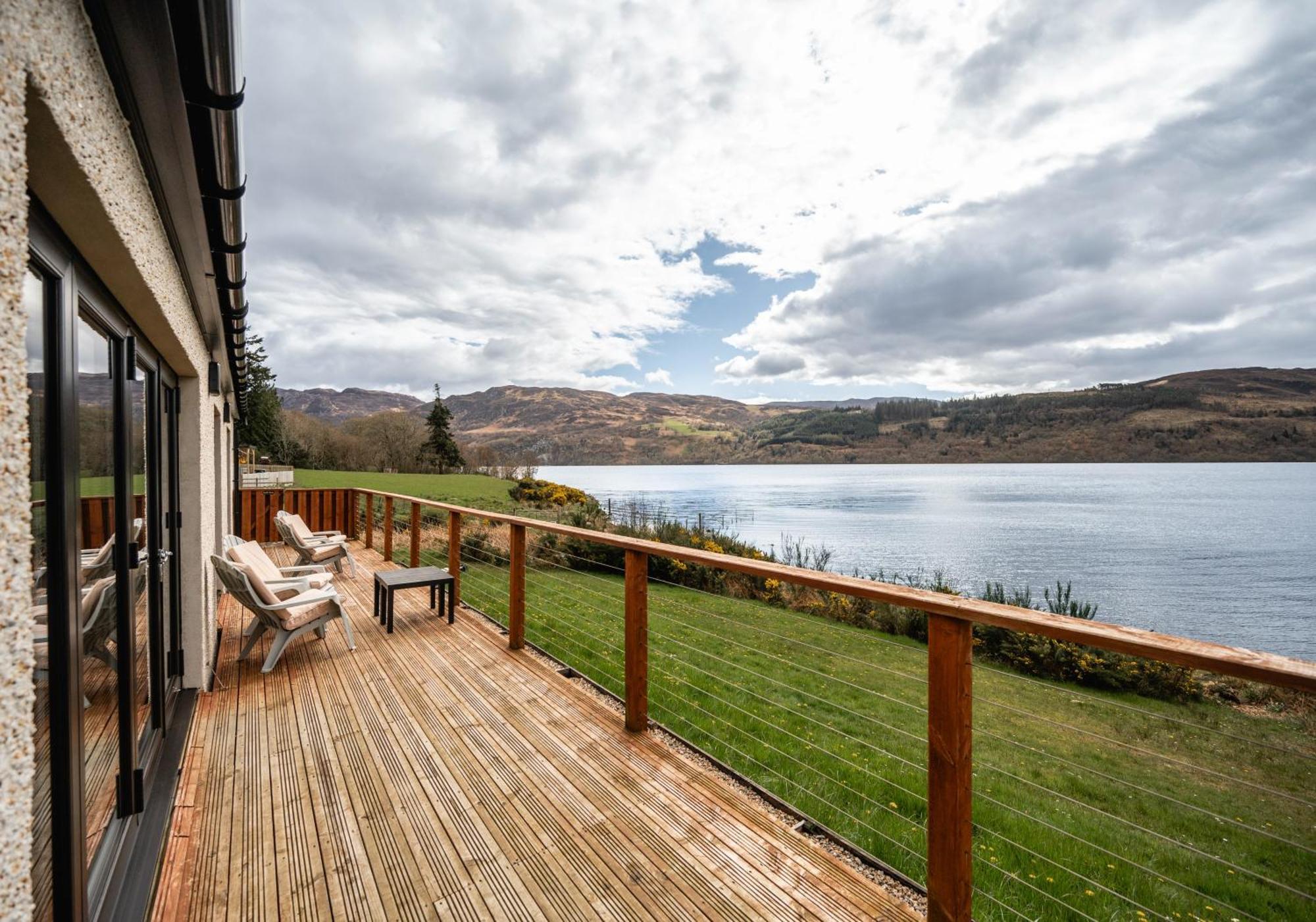 Shoreland Lodges - Holly Lodge Fort Augustus Exteriör bild